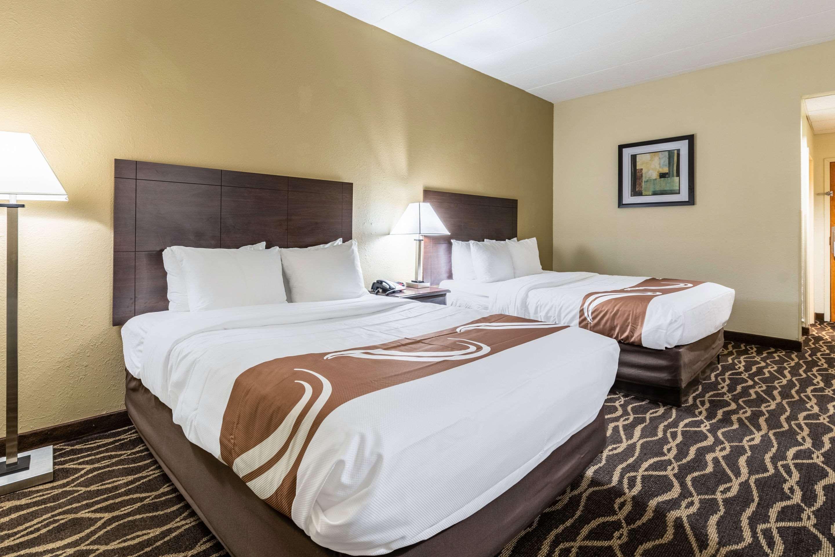 Quality Inn & Suites Southport Индианаполис Экстерьер фото