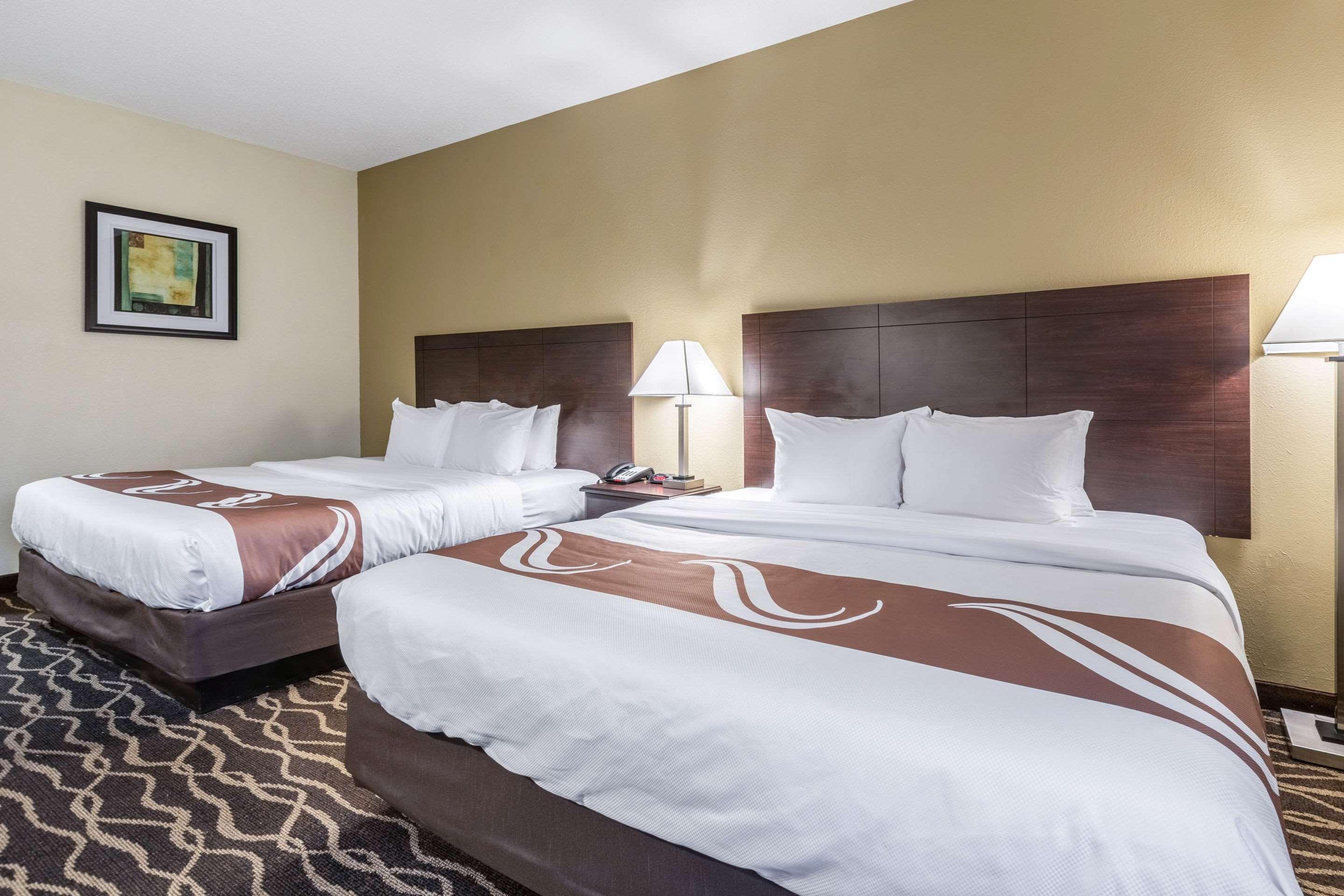 Quality Inn & Suites Southport Индианаполис Экстерьер фото