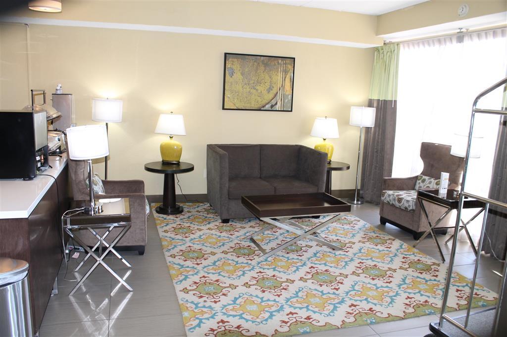 Quality Inn & Suites Southport Индианаполис Экстерьер фото